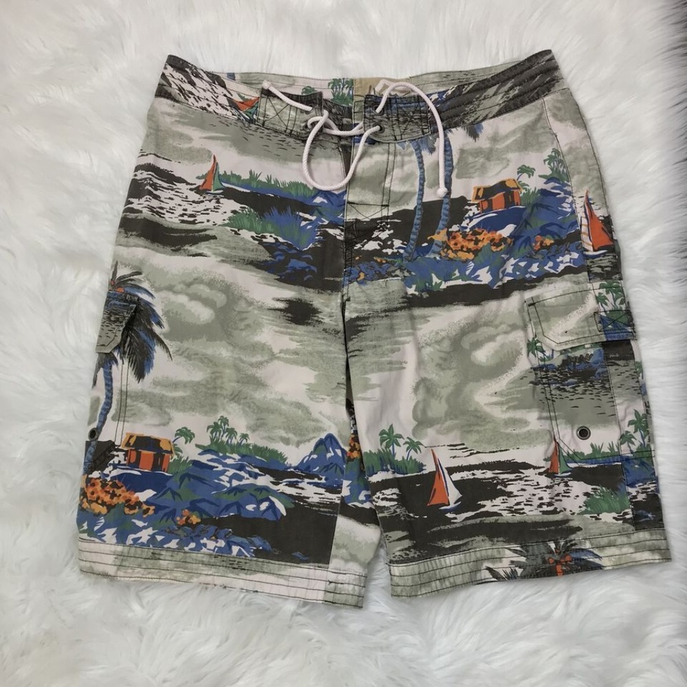 OLD NAVY Medium Shorts Beach Design 100% Cotton